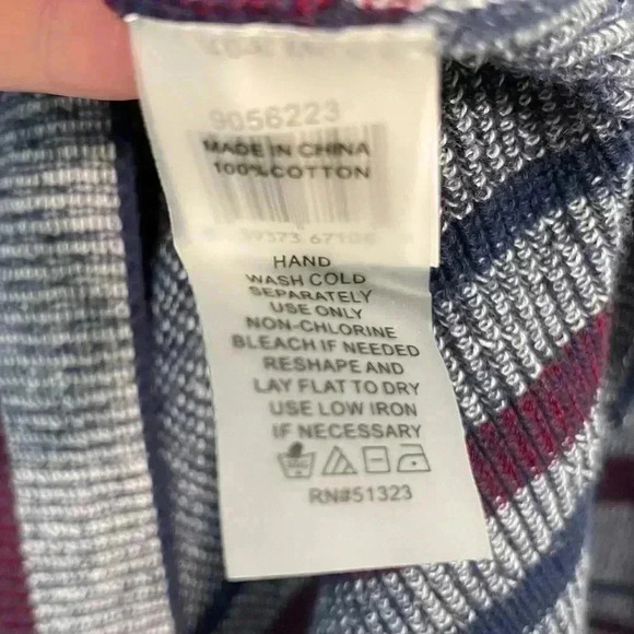 Two by Vince Camuto Red and Blue Scoop V neck Long Knit Sweater Womens Sz Medium - Picture 4 of 7